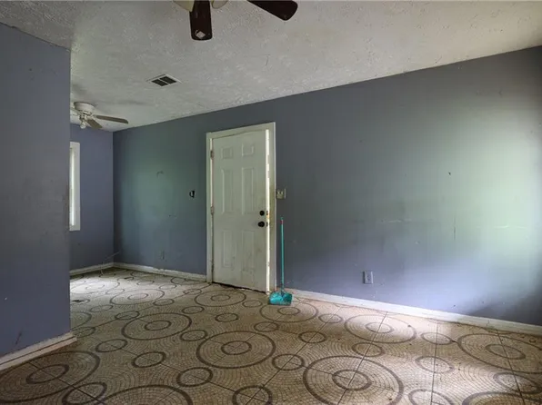 6096 Blackhawk Trl SE, Mableton, GA 30126