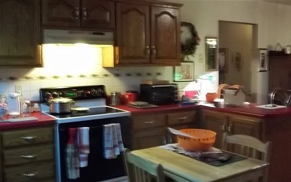 4th image of 328 Golf View Dr