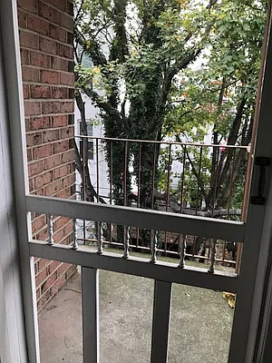 Rented by G2 Realty Group LLC | media 11