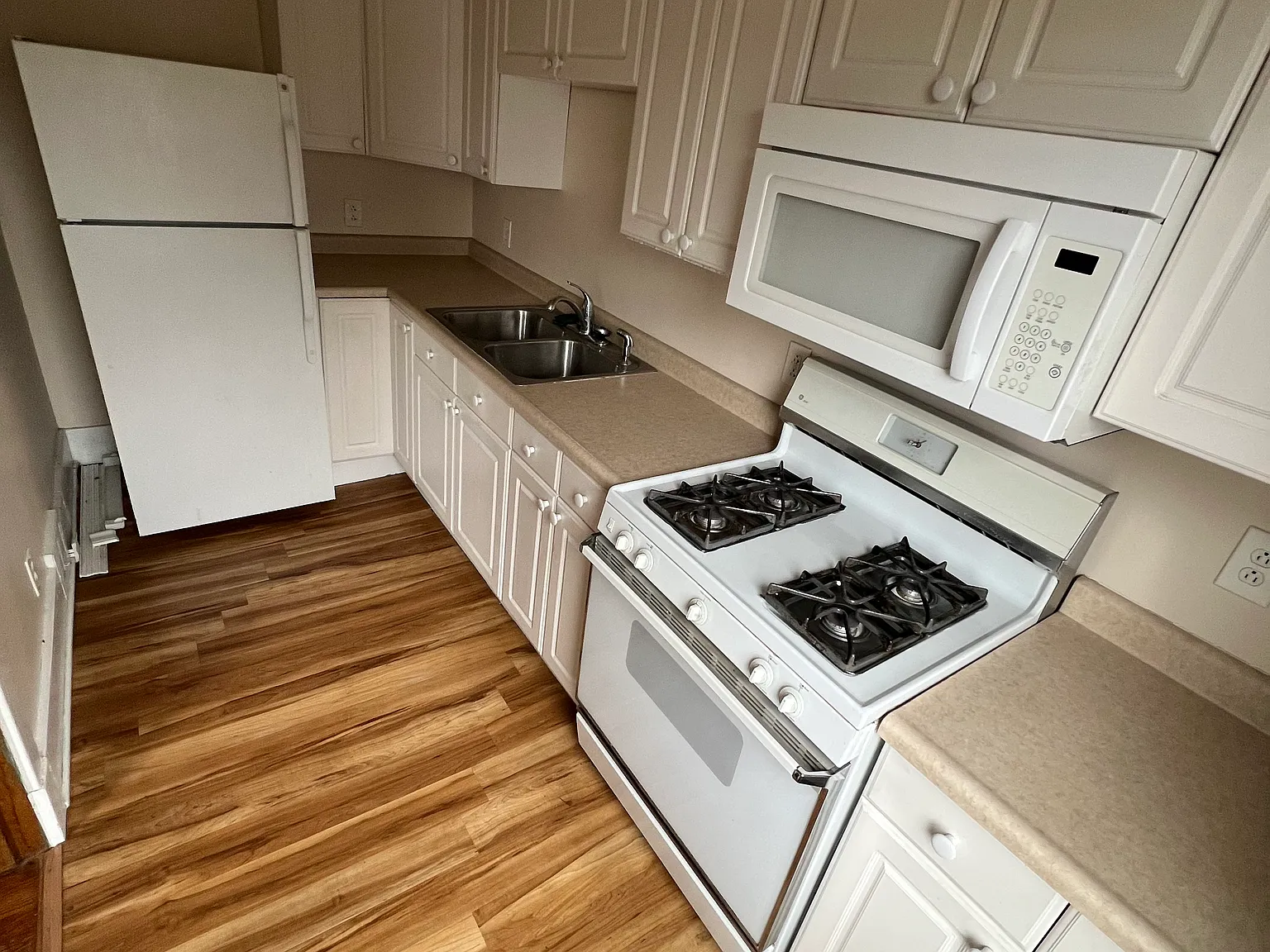 1 bed, $800 — Photo 3
