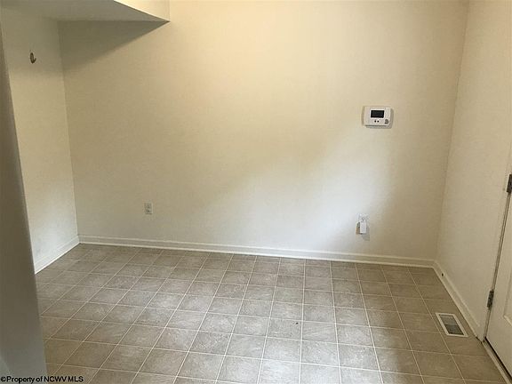 5th image of 129 Eagle Dr