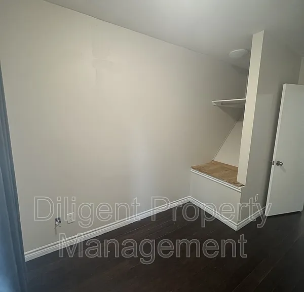 164 Stewart St #UPPER — Photo 8