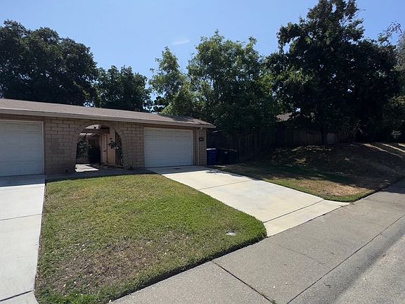 2nd image of 5324 Bellflower Way #5326