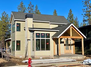 3230 NW Celilo Ln, Bend, OR 97703