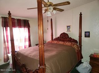 27261 Varnado Cutoff Rd, Picayune, MS 39466