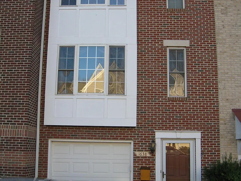 1638 S Taylor St — Photo 13