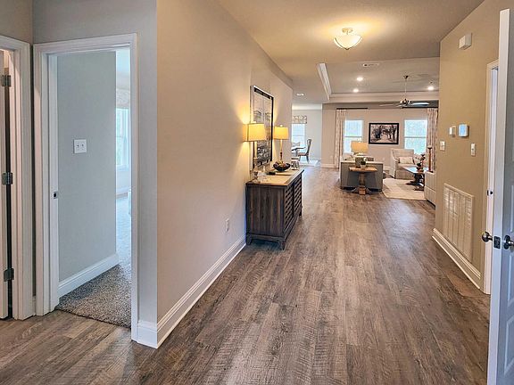 3rd image of 17057 River Hills Dr