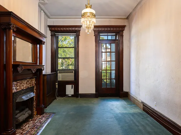 455 58th Street image 8 of 27