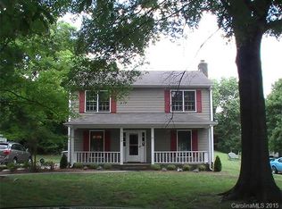 9106 Glisson Ct, Charlotte, NC 28210