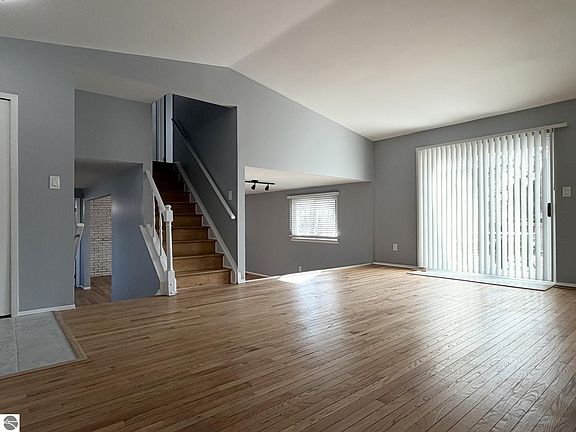 4th image of 6311 Winter Dr