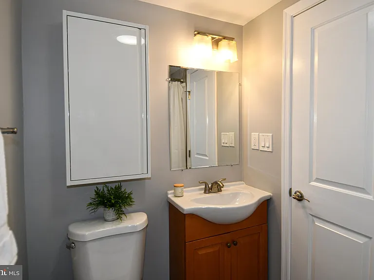 1643 Montello Ave NE #4 — Photo 14