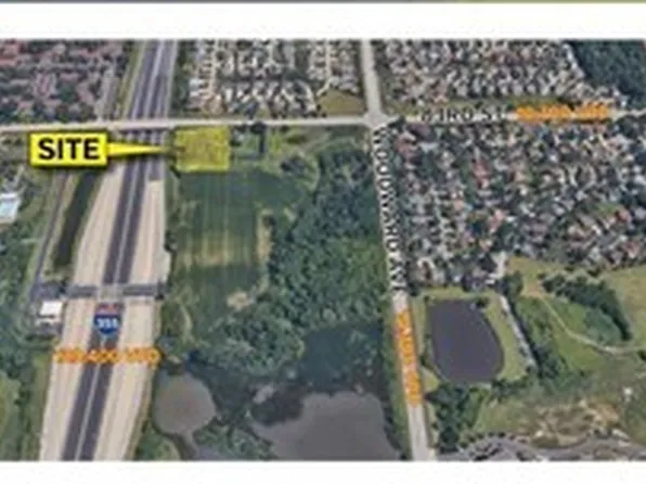 21W151 83rd St, Downers Grove, IL 60516