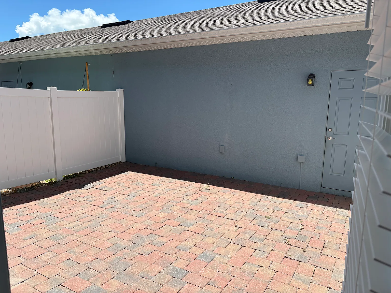 2421 Hearth Dr — Photo 4