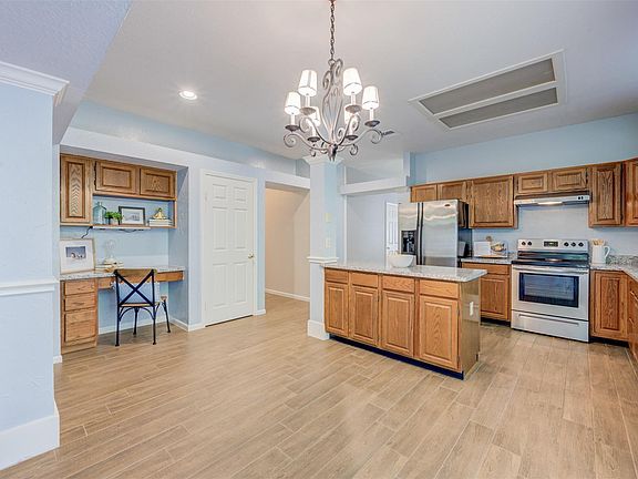 3rd image of 4307 Mountain Peak Way