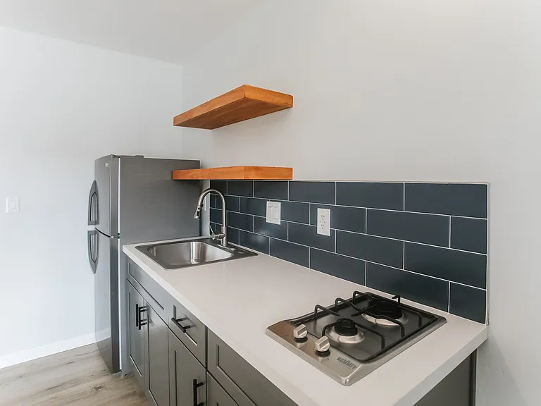 4205 Noyes St #9 — Photo 3
