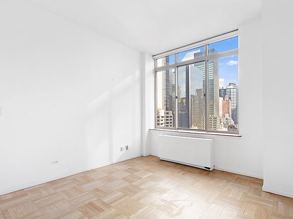4th image of 236 E 47th St APT 16E