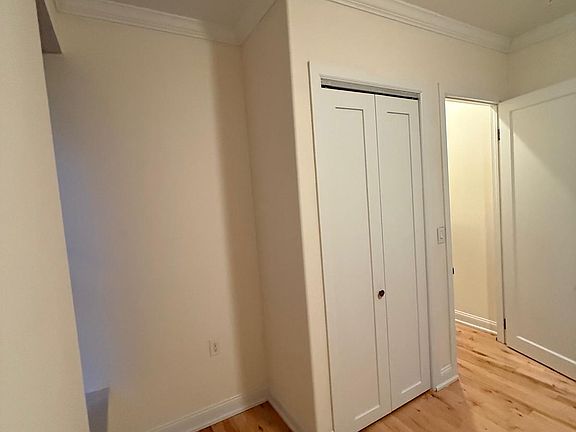 4th image of 742 Saint Nicholas Ave APT 1