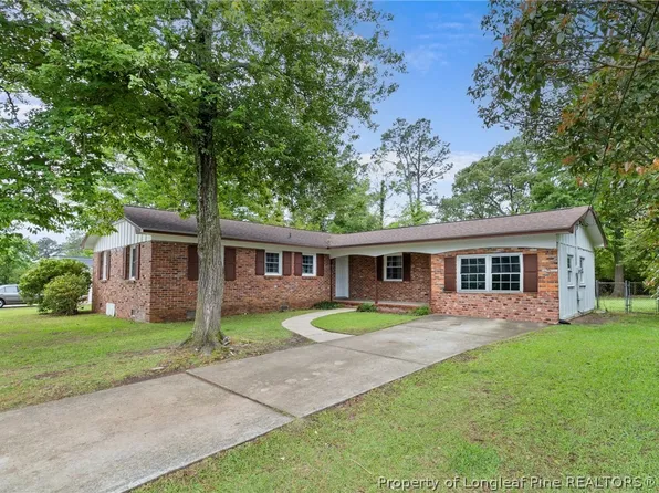 359 Summer Hill Rd, Fayetteville, NC 28303