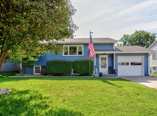 65 Wenwood Cir, Council Bluffs, IA 51503