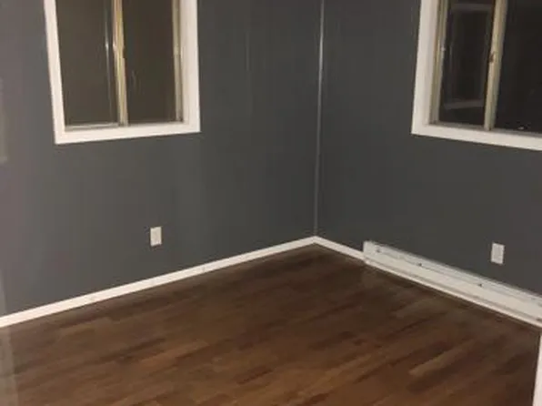 120 Sandstone Dr, Dingmans Ferry, PA 18328