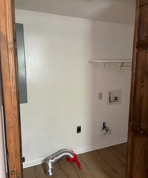 1395 W Spiller St #F — Photo 11