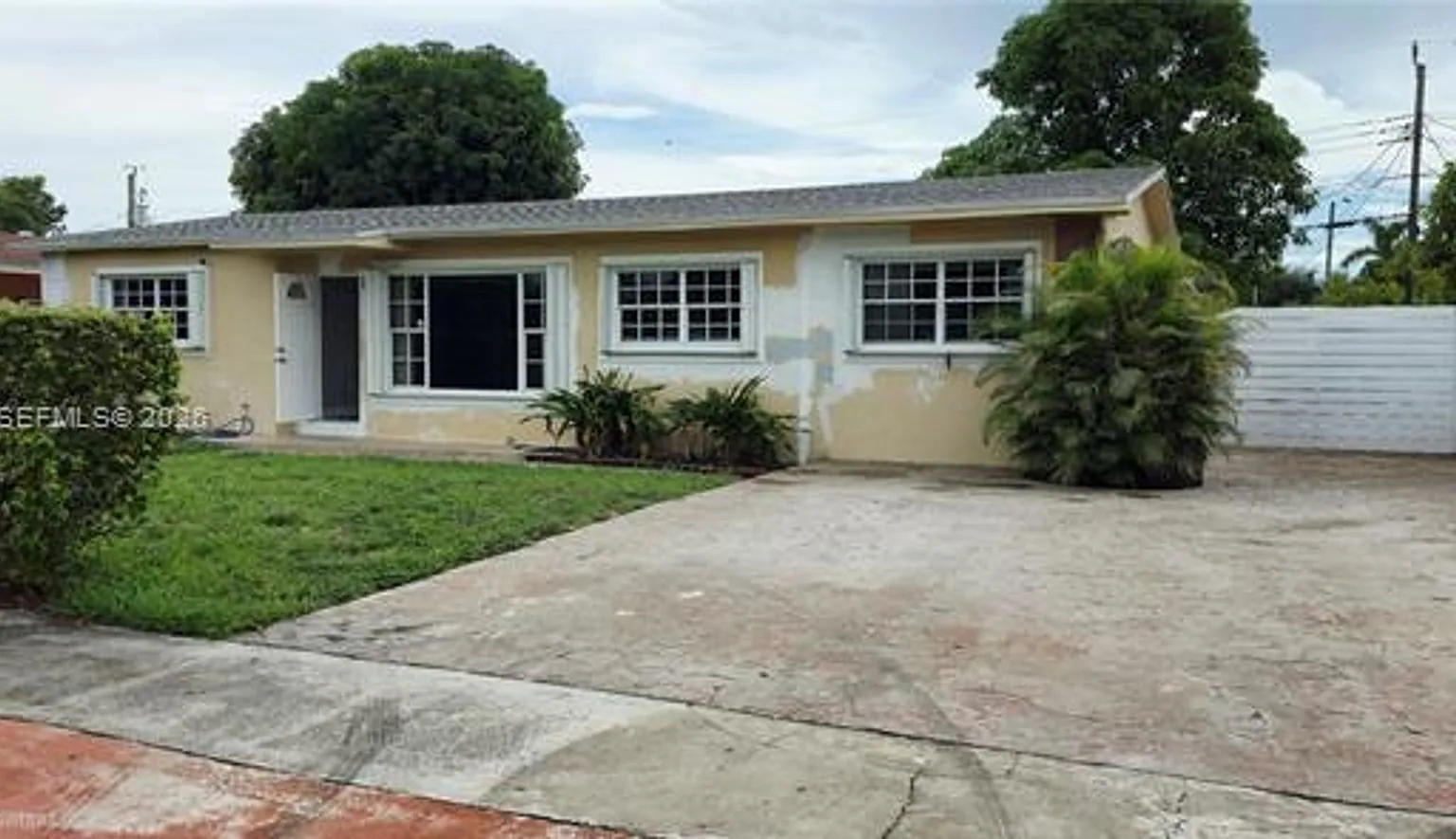 580 W 34th Pl # 580, Hialeah, FL 33012 — Photo 3