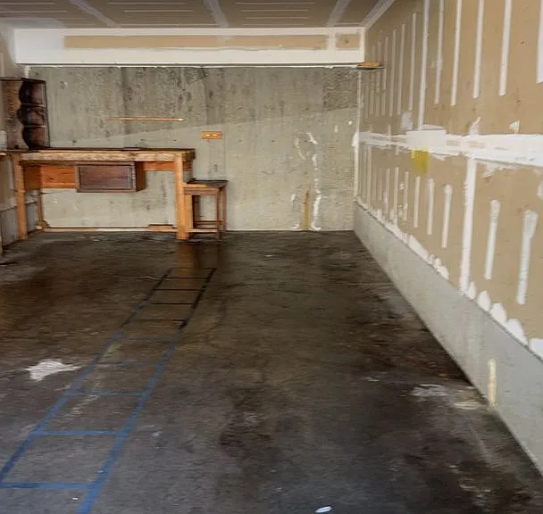 McKenzie Court — Photo 14