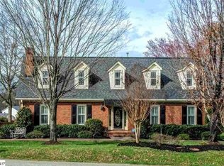 201 Pinecrest Dr, Mauldin, SC 29662