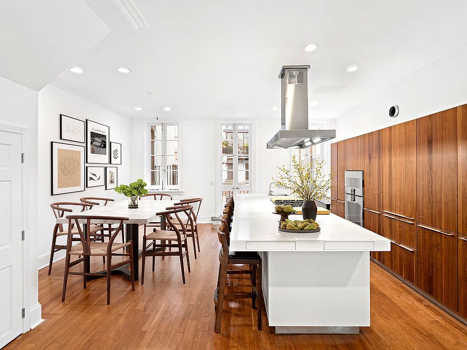1st image of 17 Harrison St #1