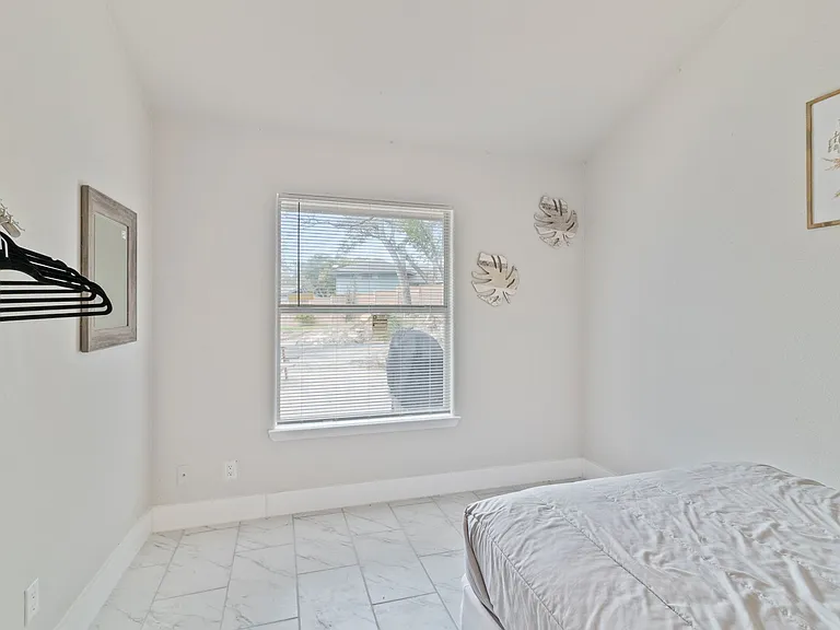 2831 Whisper View St — Photo 40