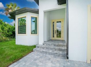 289 Albatross Rd, Rotonda West, FL 33947