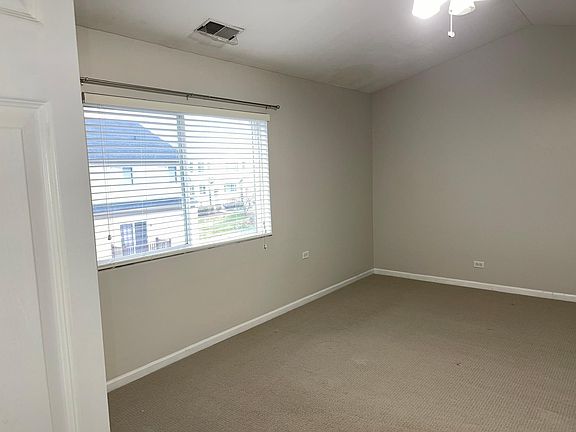 3rd image of 110 Enclave Cir Unit C