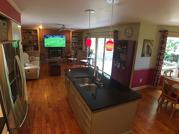 Kitchen/Family room