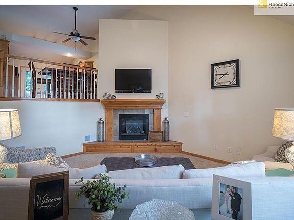 5th image of 1119 SE Eastridge Dr