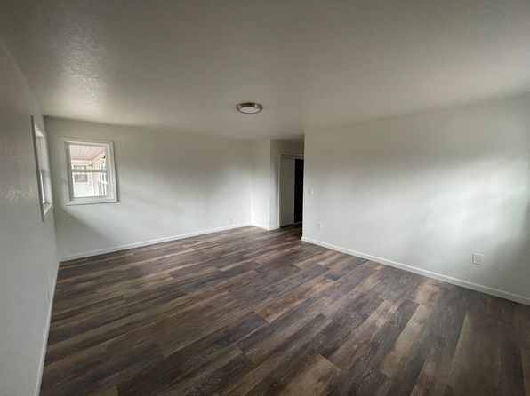 (undisclosed Address)