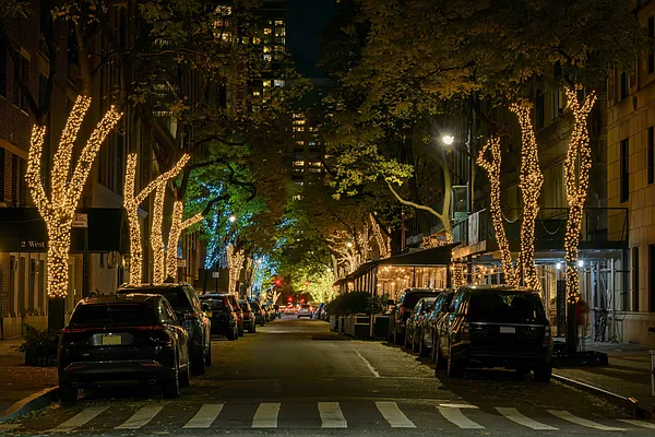 Sold by Compass | media 9