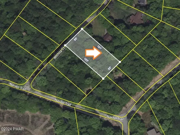 Wichita Ct, Gouldsboro, PA 18424