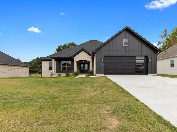15 Calvados Ct