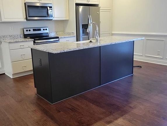 4th image of 7386 Pebble Lake Dr