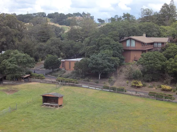 164 Purrington Rd, Petaluma, CA 94952
