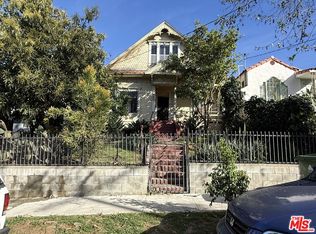 324 N Burlington Ave, Los Angeles, CA 90026