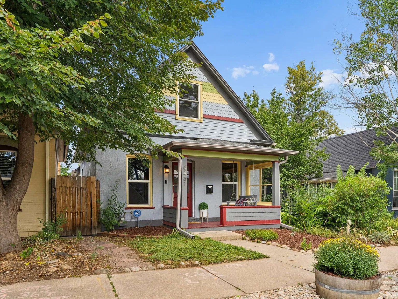3 bed, 1.5 bath, 1098 sqft, $3,175 — Photo 1