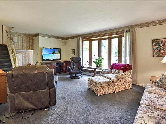 3rd image of 24117 Noreen Dr