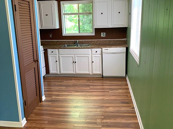 3rd image of 79 Cottage Ln #79