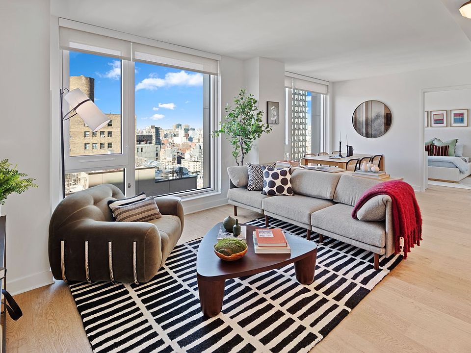 1st image of 55 Suffolk St APT 1012