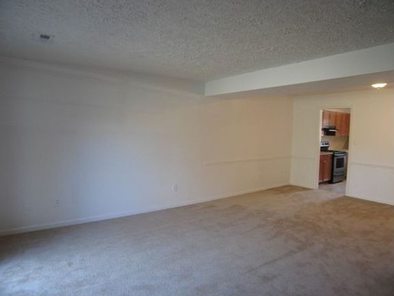 4th image of 14571 Old Courthouse Way Unit B
