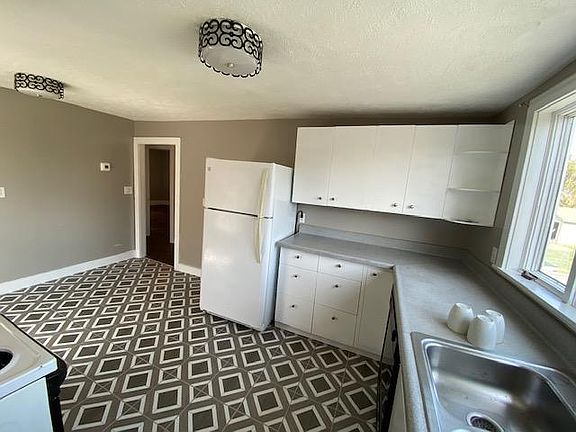 2nd image of 26 Canal St #B