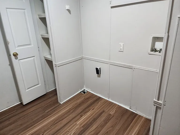 1241 Shannonbrook Ln — Photo 17