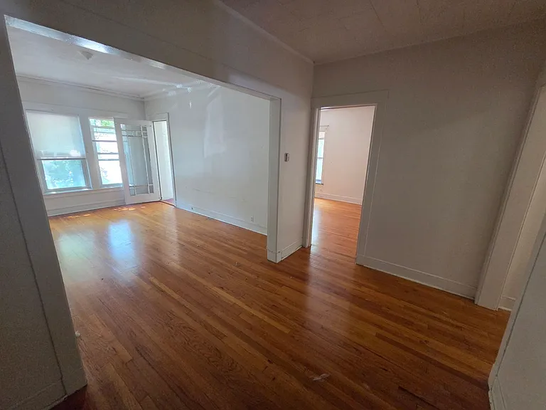 1308 W Rosemont Ave #1 — Photo 4
