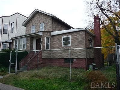 2nd image of 2462 Frisby Ave